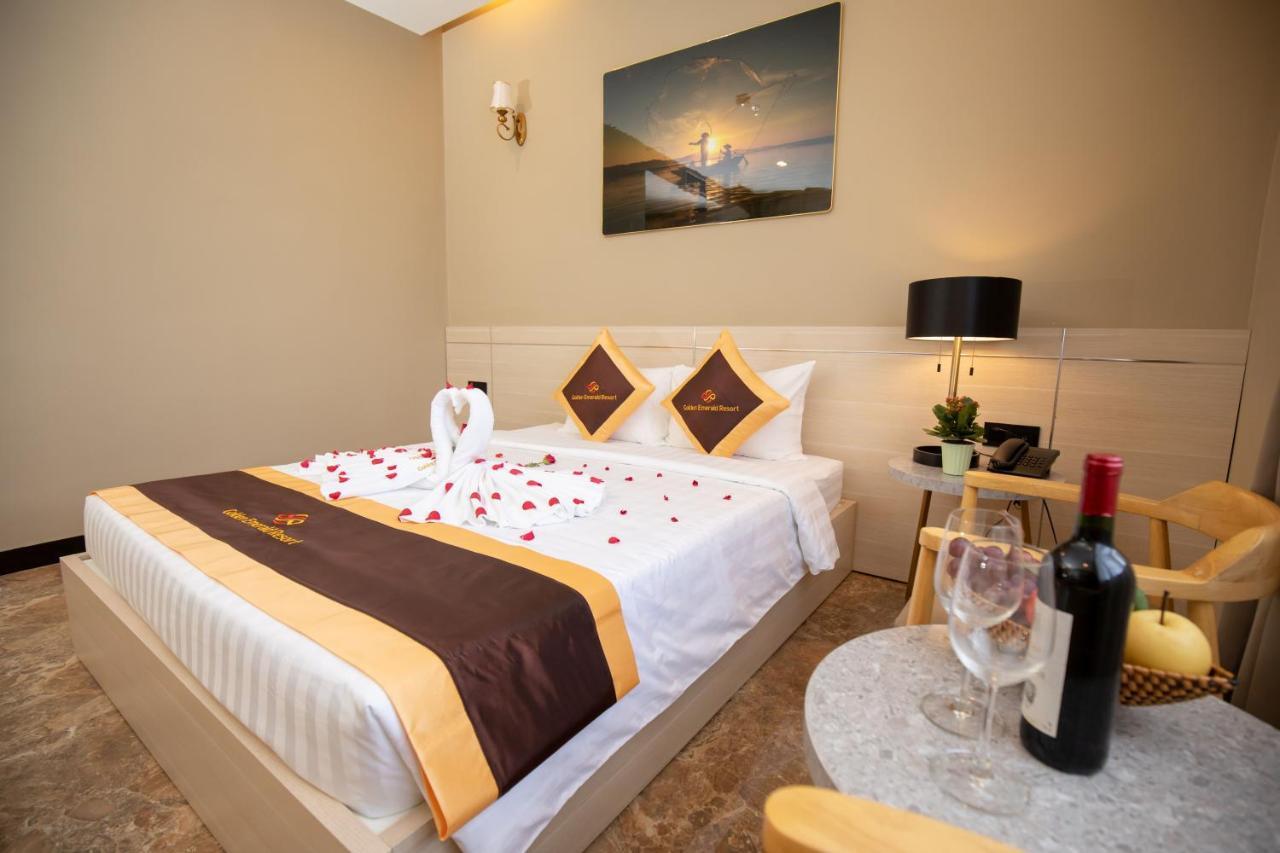 Golden Emerald Hotel